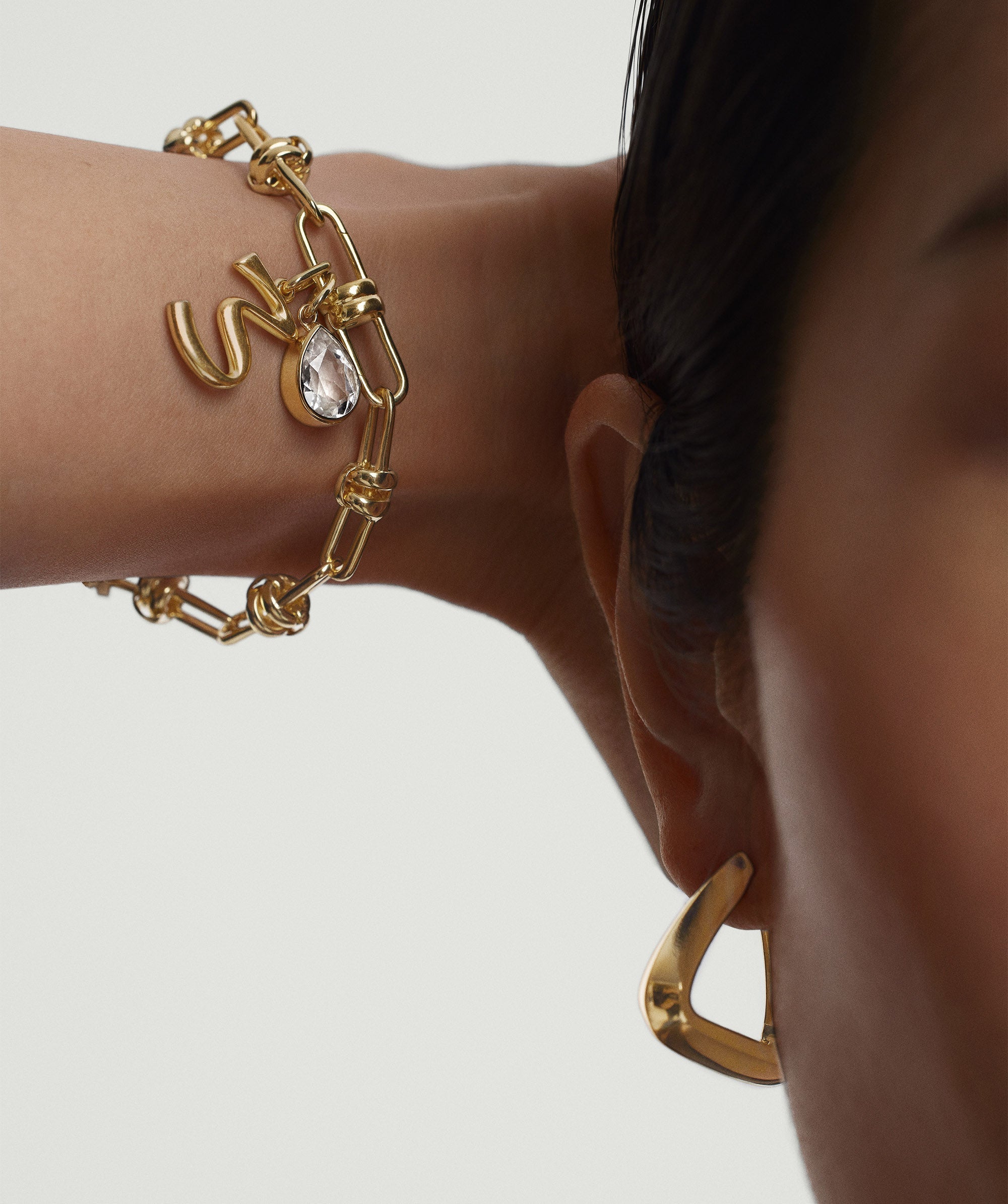 1-MEJURICUSTOMCHAINS-MejuriCustomVermeilChainBracelet-V-Stack2_037