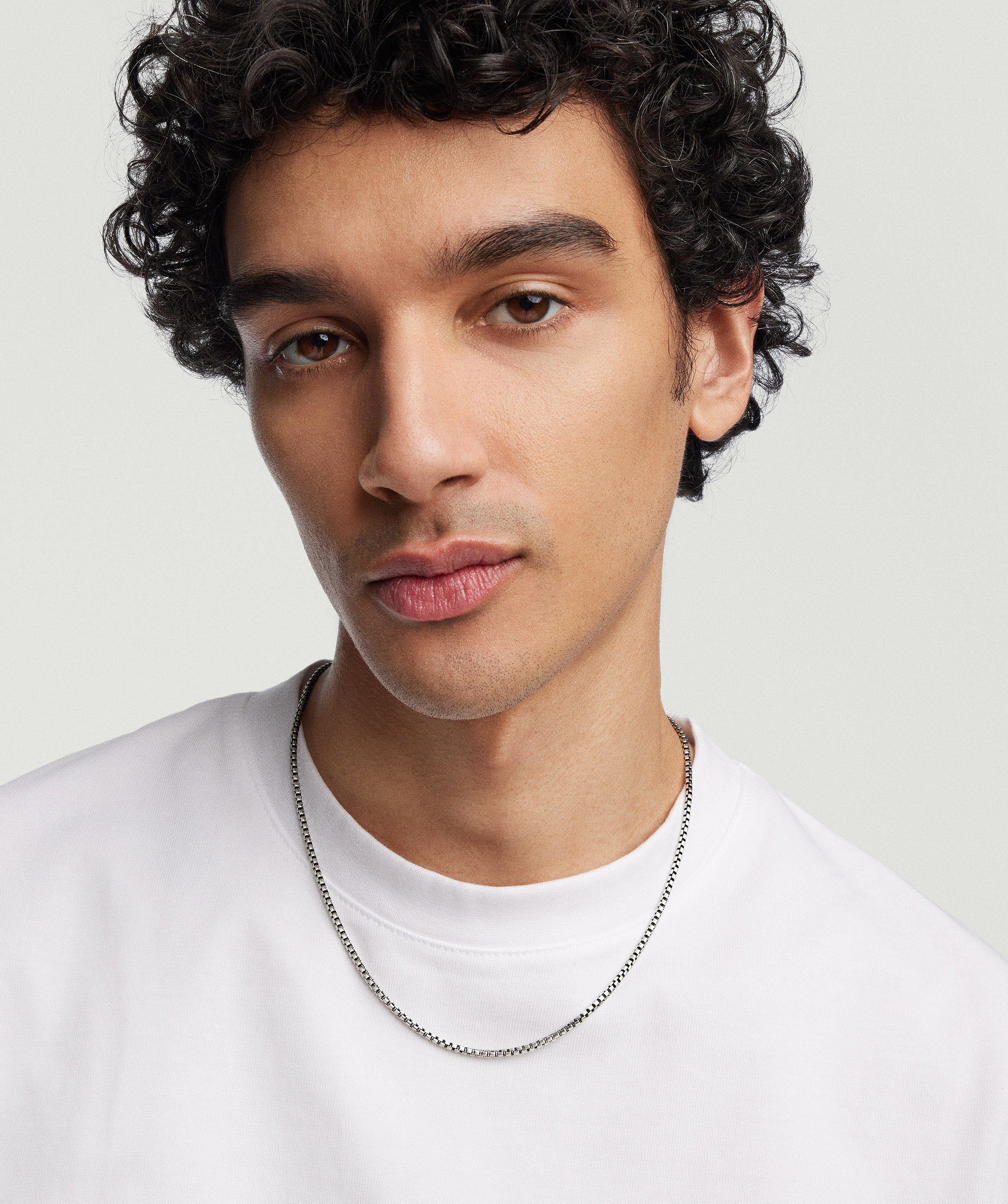 1-MENSOXSILVER-RoundBoxChainNecklaceOXSilver-SS-Stack_002_39c6b4c9-f24c-4dd8-8b46-5e3b8d80aa29