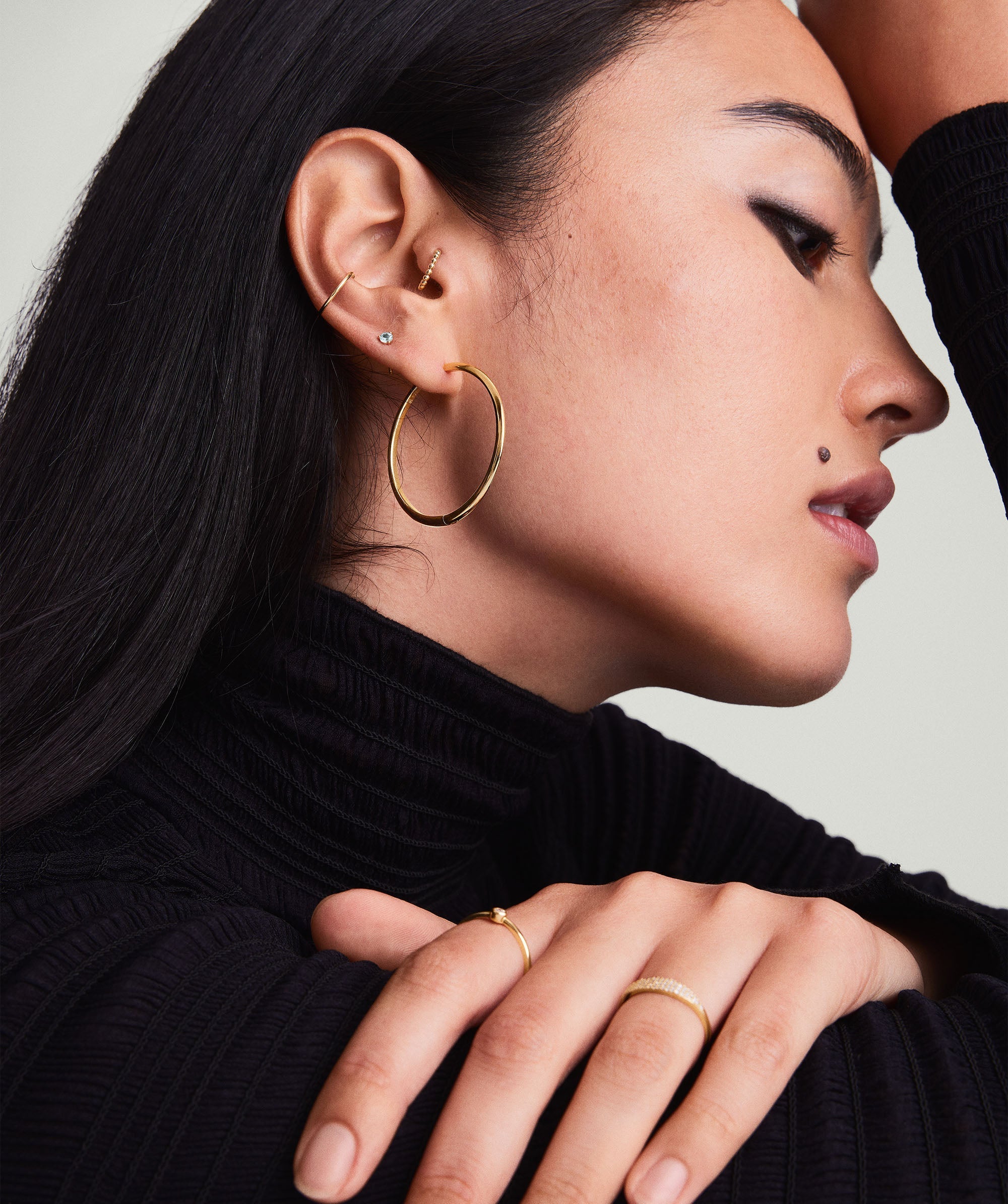 2-BirthstoneStudsMarchAquamarine_14k_Stack1_011_2767ca9e-2807-4eb7-9a28-19c5ea5b0d5b-1