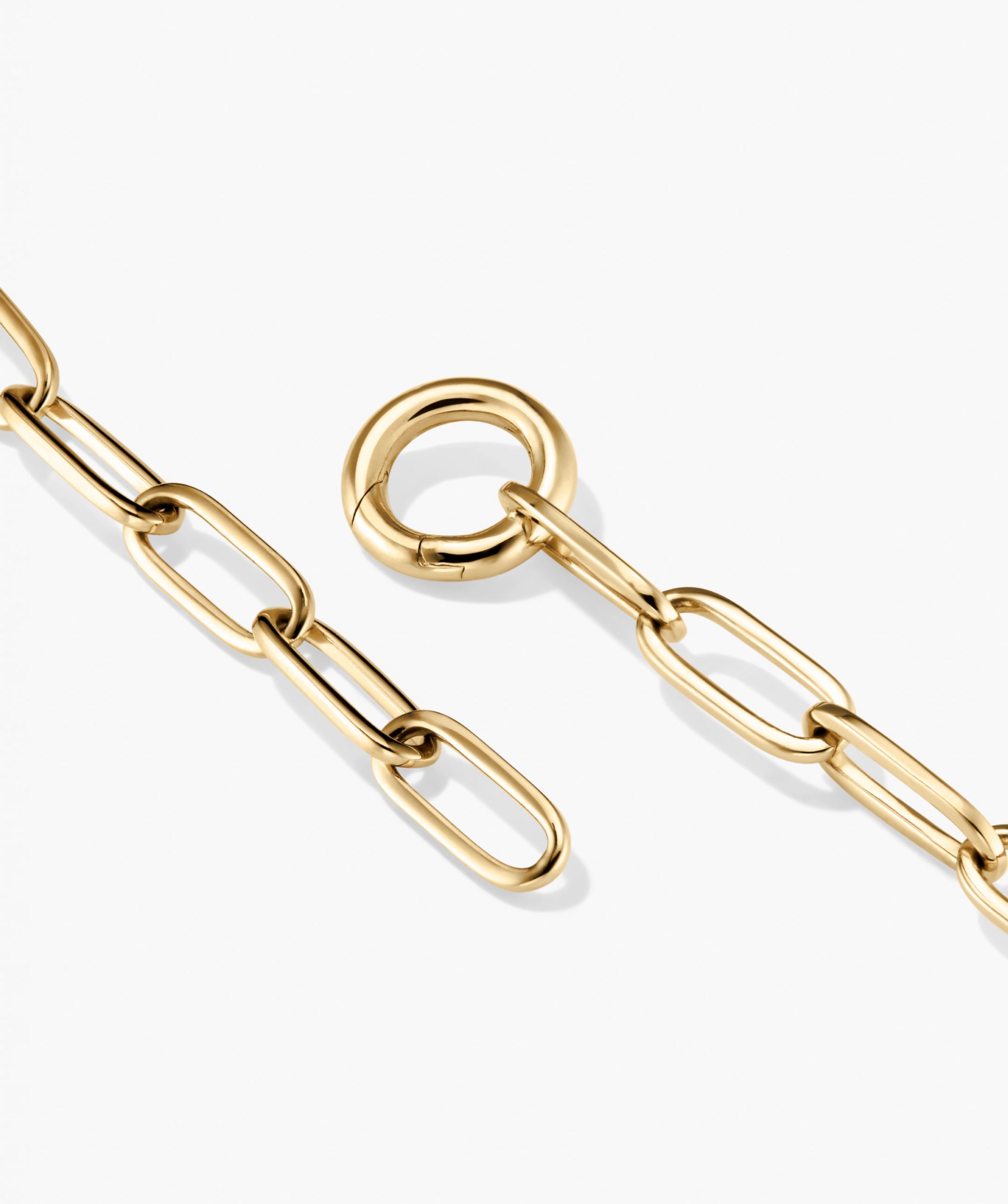 2-PaperclipChainCharmBracelet_V_ArtfulClaspShot1_PDP