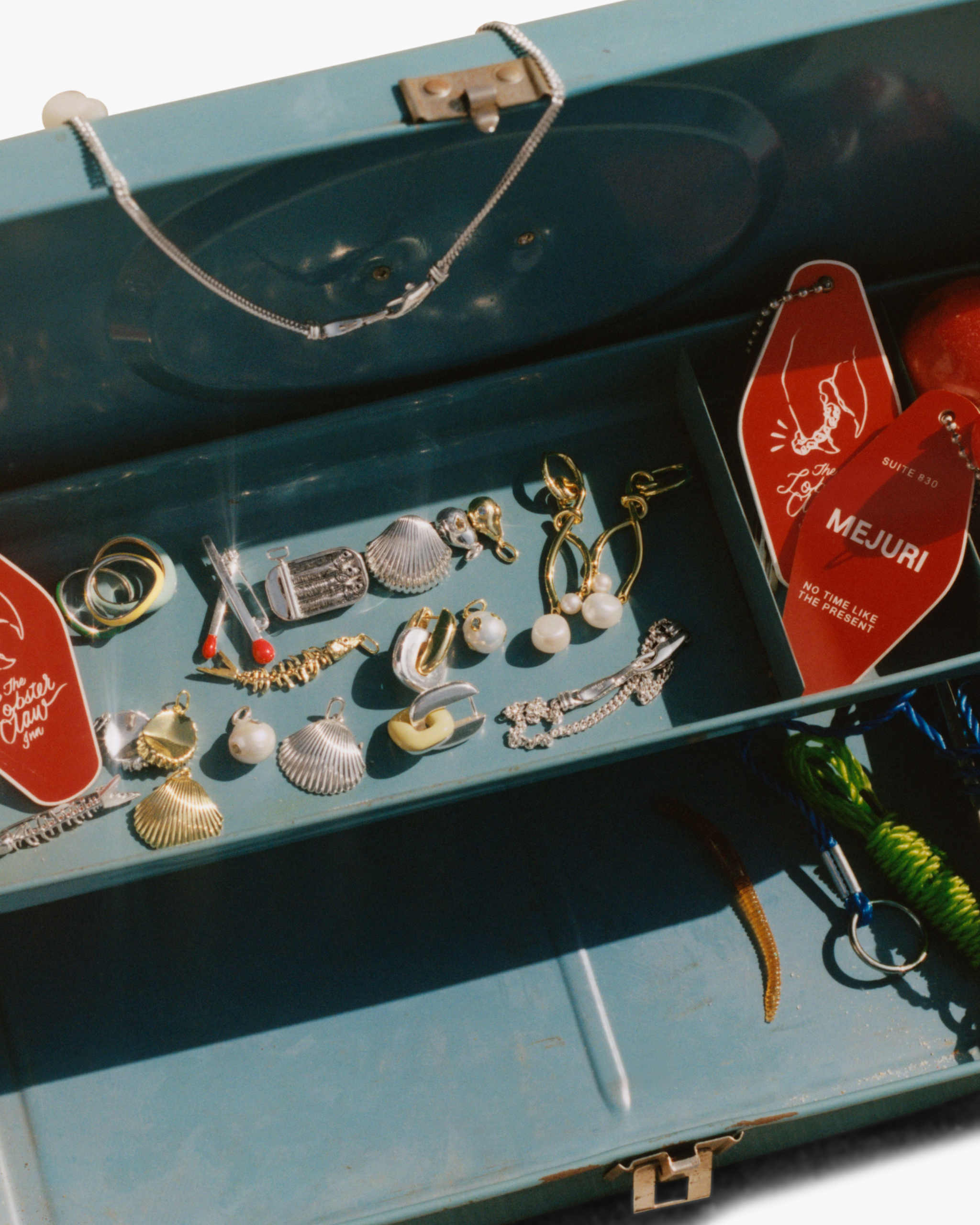 3-FY2025_SUMMER_STILL_LIFE_TACKLE_FILM_0731_ae95d4af-651b-4ffb-a0e6-95c4d47e19d3_new